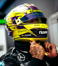 Mercedes_helmet